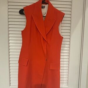 Zara Women's Bold Red Sleeveless Vest